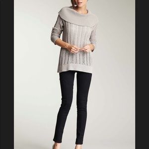 ✨Cowl neck sweater. NWOT. Grey. Size S✨